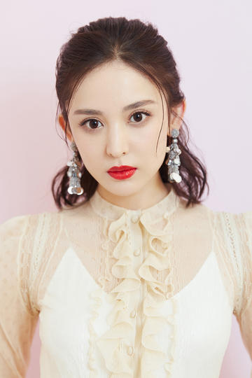 日本多人强伦姧人妻BD