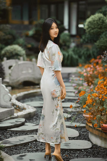 久草青樂乐视频