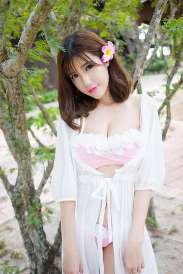 国产免费10页精品视频